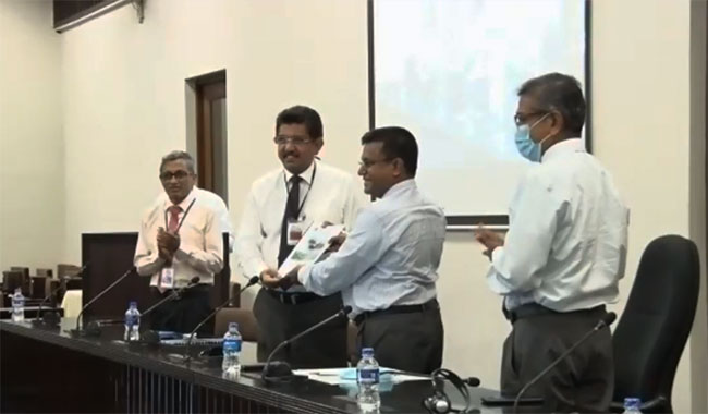 Healthcare guidelines for the Parliament handed over