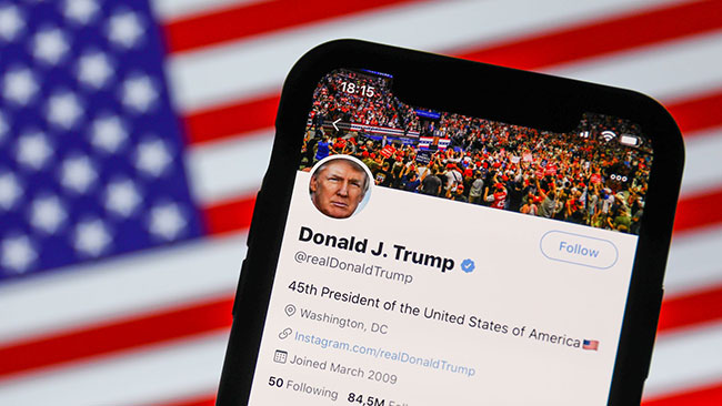 Twitter, Facebook flag Trump posts on U.S. election eve