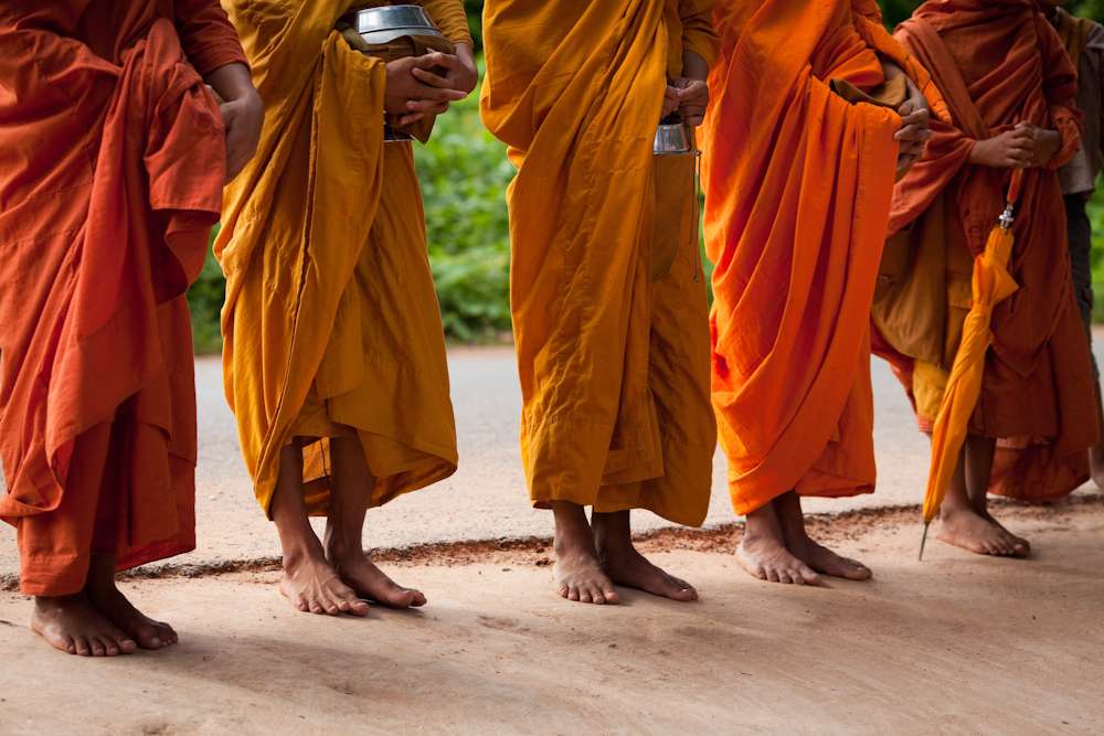 Maha Nayaka Theros hold special meeting