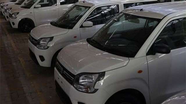 Man arrested over alleged vehicle robbery scheme using Facebook advertisements