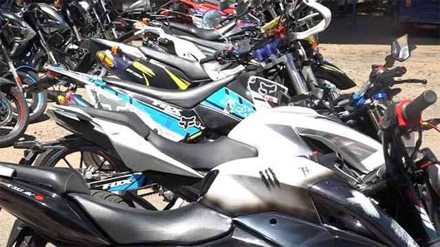 16 arrested in Homagama while riding illegally modified motorcycles
