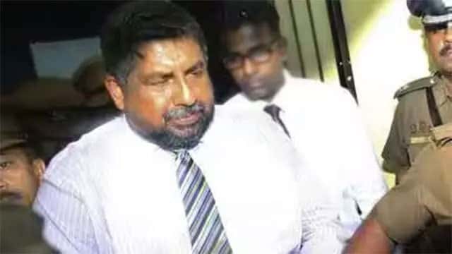 Ex-Navy Commander Ravindra Wijegunaratne granted bail in abduction case