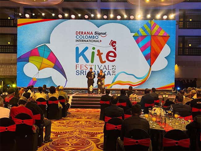 Derana Signal Colombo International Kite Festival’s opening ceremony begins