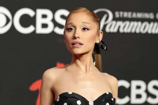 Ariana Grande breaks Spotify record on Christmas Eve