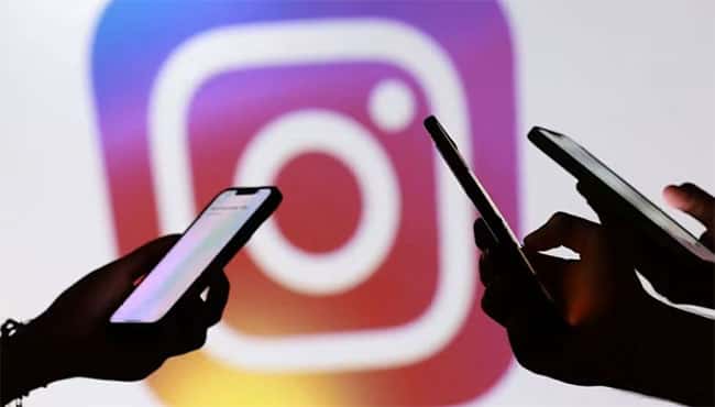 Instagram now lets users reorder carousels after posting