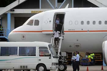 Speculation mounts Sri Lankans to fly home - report