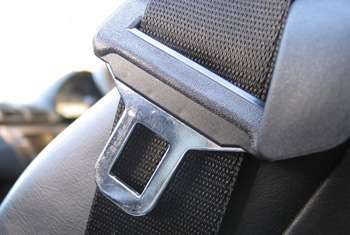 Govt. to ease punishment on seat belt law violations