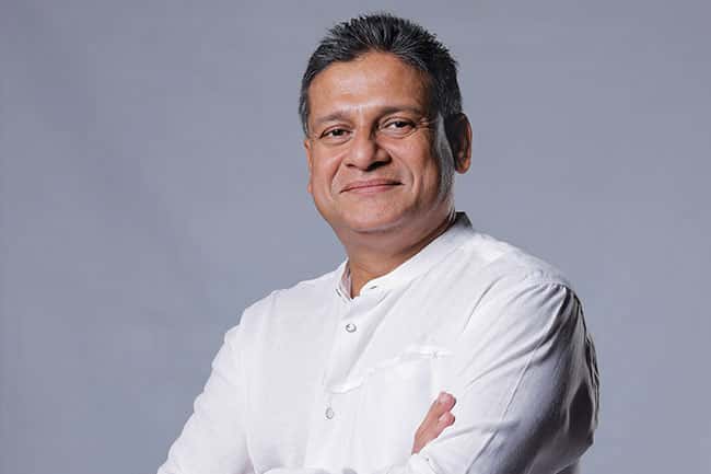 Dilith Jayaweera places deposits to contest Presidential Election