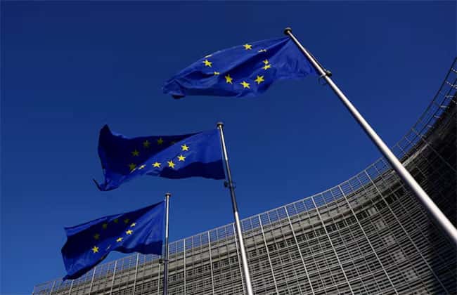 EU urges fast rollout of age-verification app to protect minors online