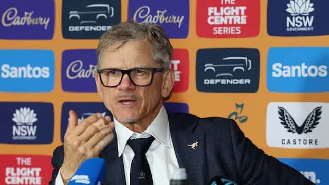 Honeymoon over for Wallabies coach Kiss after another bout of 'Bledis-woe'