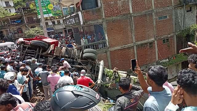 Major road accident reported near Kurugoda Junction in Akurana