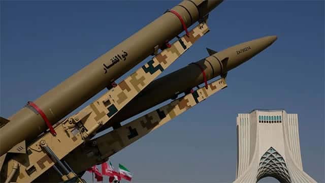 Iran warns of offensive response to any attack by US or Israel