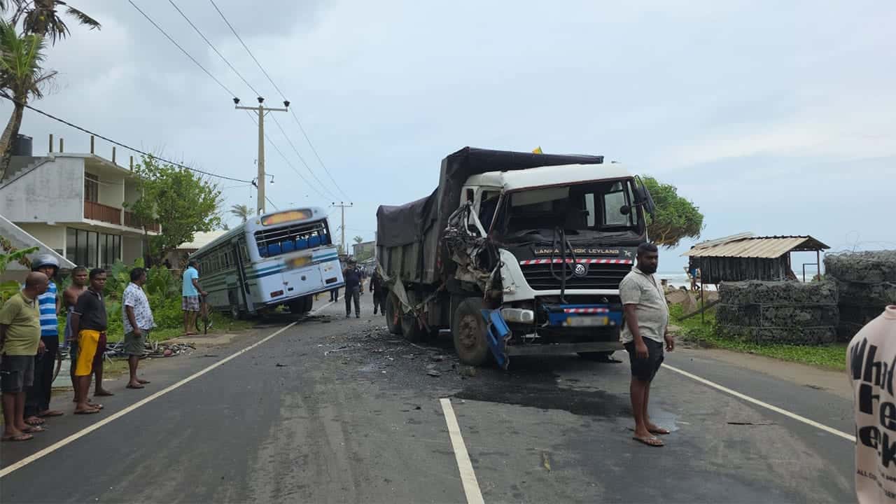At least five injured in bus-tipper truck collision in Ahangama