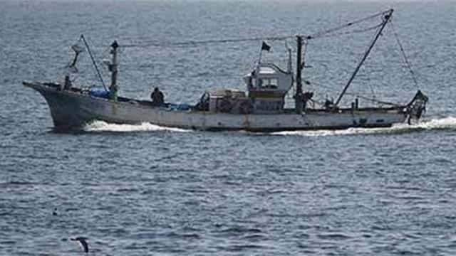 Navy and Air Force launch search for missing fishing boat with three crew in Mullaitivu