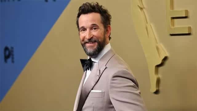 Noah Wyle named People magazine's 'sexiest man alive'