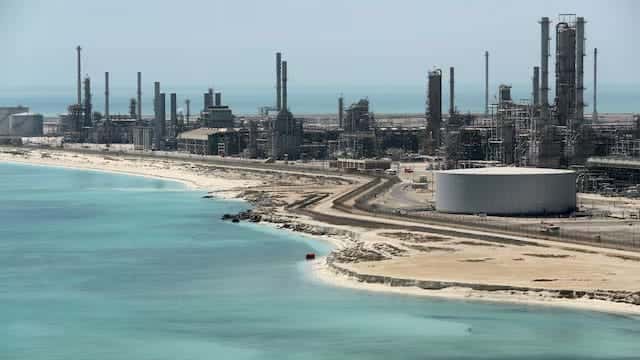 Yemen's Houthis say they hit Saudi Ras Tanura oil refinery with missile