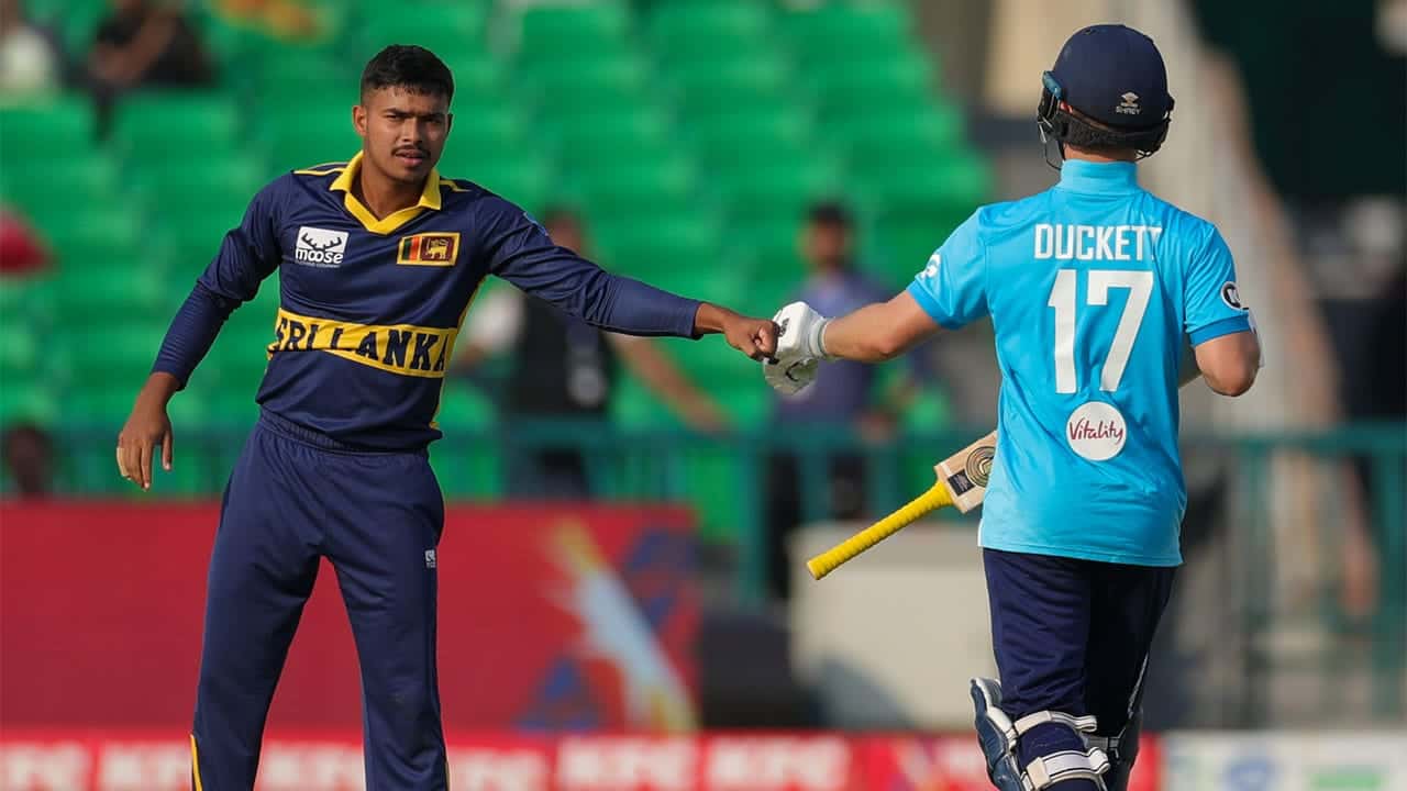 Ben Duckett stars as England post 386/5 against Sri Lanka