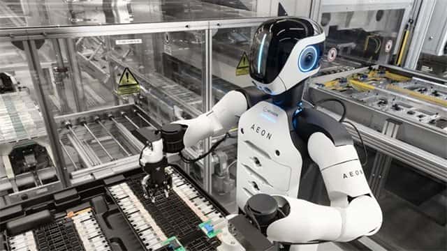 Humanoid robots ‘the future’ of car making, says BMW