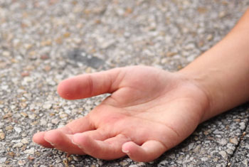 Sub-postmaster hacked to death in Nawalapitiya 