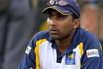 UPDATE: Thilan to replace injured Mahela 