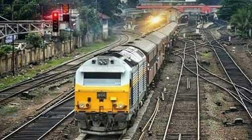 Two dead, two injured after being hit by a train in Ragama