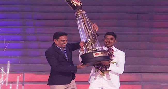 Thanura Madugeeth wins Derana Dream Star – Season 8