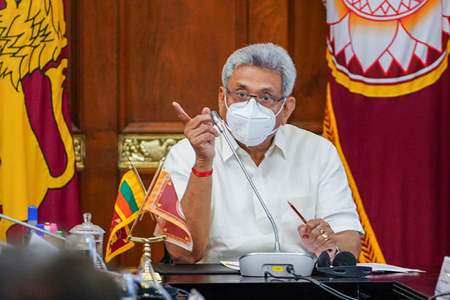 President orders election candidates not to use his photographs