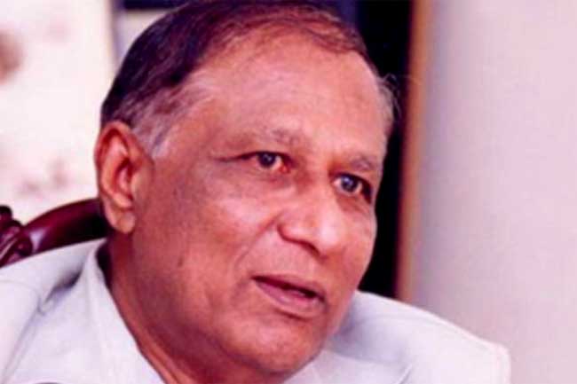 Former Minister Sirisena Cooray passes away