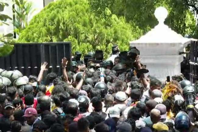 Protesters storm Prime Minister’s Office in Colombo