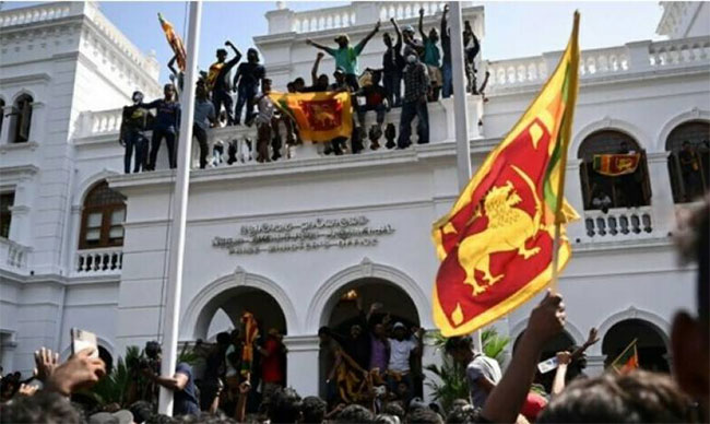 Police seek assistance to identify suspects who stormed PM’s Office 