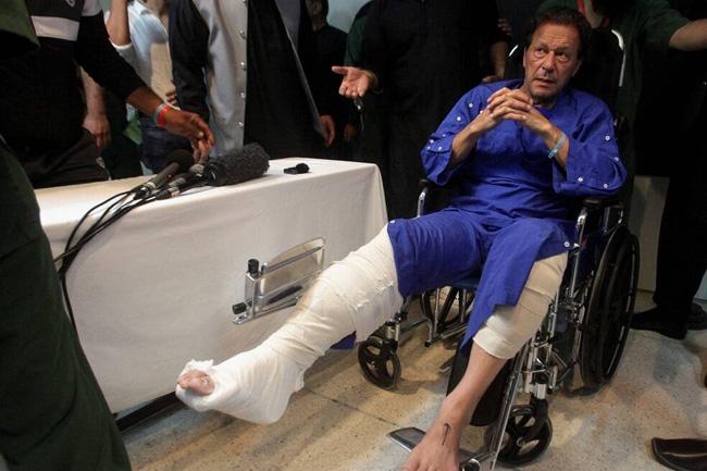 Pakistan media watchdog bans TV channels from airing ex-PM Imran Khan’s speeches