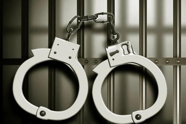 Five people arrested with locally-manufactured firearms