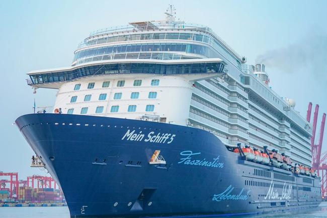 Luxury passenger cruise ship “Mein Schiff 5” arrives at Colombo Port