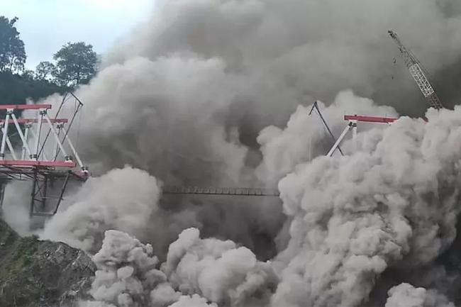 Mount Semeru: Indonesia raises alert to highest level as volcano erupts on Java island