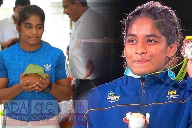 Commonwealth bronze winner Nethmi Ahinsa gifted house by ‘Manusath Derana’