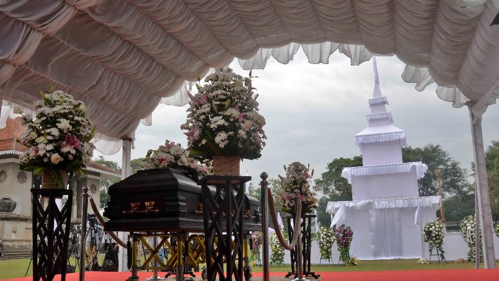 Final rites of veteran filmmaker Sumitra Peries performed with full state honours