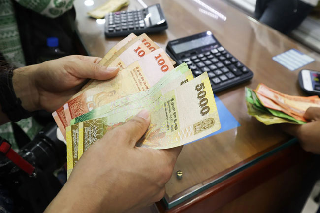 Treasury to use part of IMF’s first tranche to pay public sector salaries?