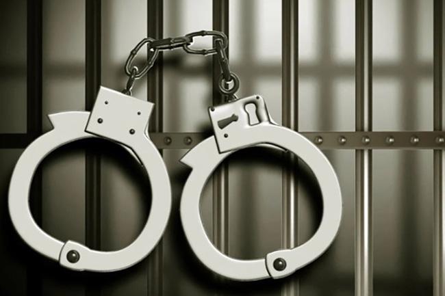 Sooriyawewa PS Secretary arrested for soliciting bribe