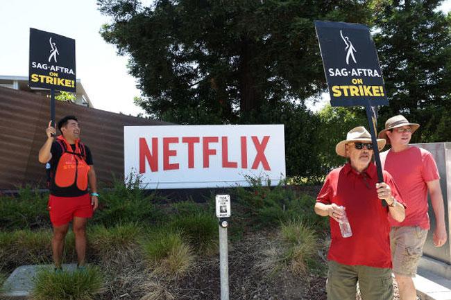 Netflix lists $900,000 AI job amid SAG-AFTRA strike for protections against ‘scary’ technology