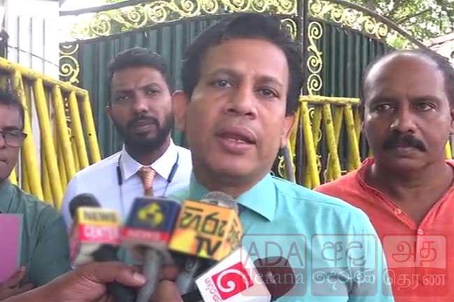 Health trade unions call off planned strike against ministry’s circular