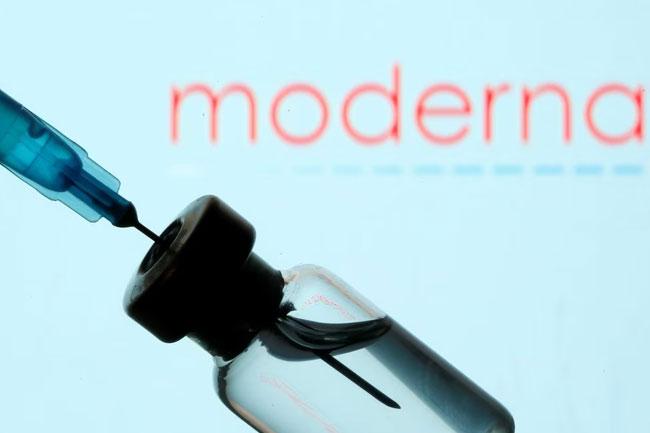 Moderna says updated COVID vaccine is effective against newer variant