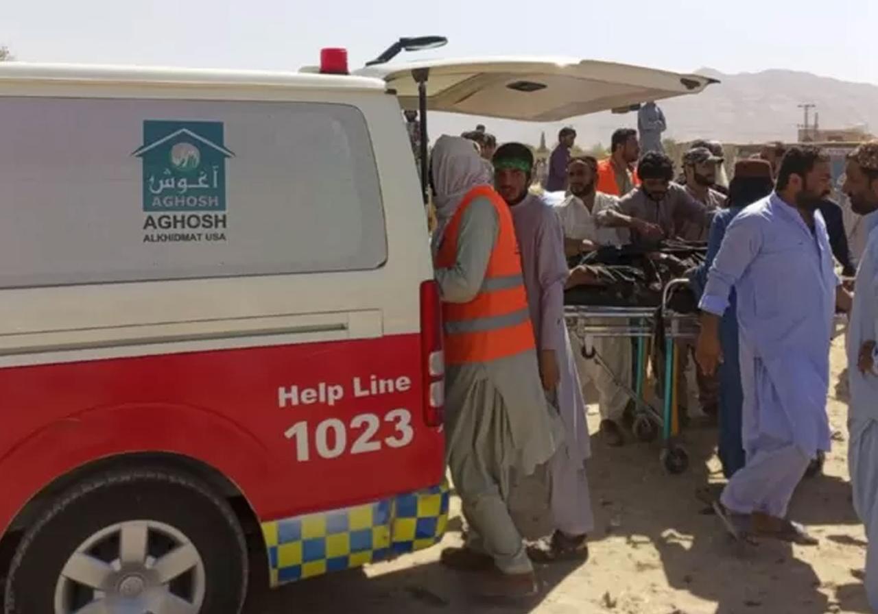 At least 50 killed, dozens injured in blast in southwest Pakistan