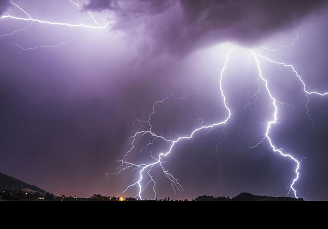 ‘Amber’ alert issued for severe lightning in several districts 