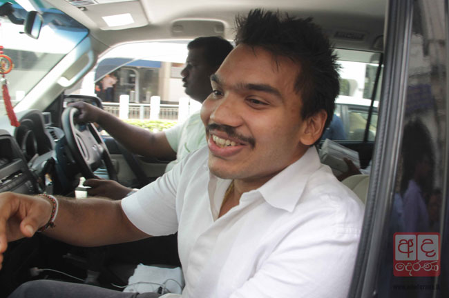 Namal Rajapaksa arrives at FCID