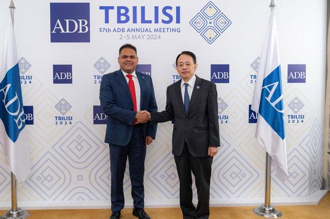 ADB praises Sri Lanka’s steady progress on economy and action plan