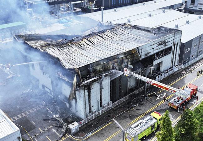 Fire at South Korea lithium battery plant kills at least 16 people