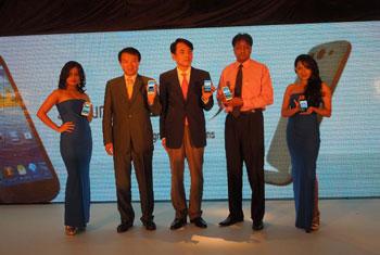 Samsung launches Galaxy SIII in Sri Lanka