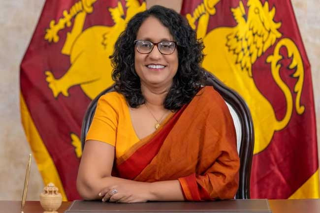 PM Harini meets university students’ unions 