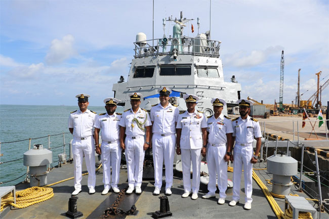 Indian Navy ship ‘Kalpeni’ visits Colombo