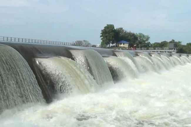 Major reservoirs still spilling due to heavy rains